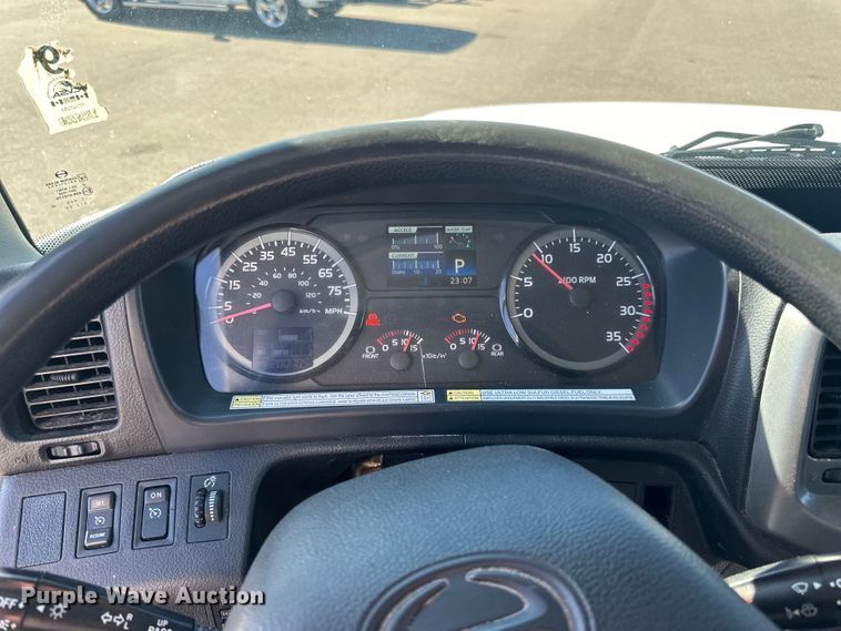 image for item LR9324 2018 Hino 268A box truck