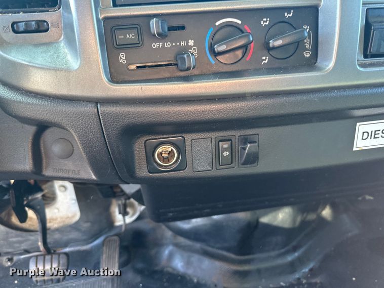 image for item LR9324 2018 Hino 268A box truck