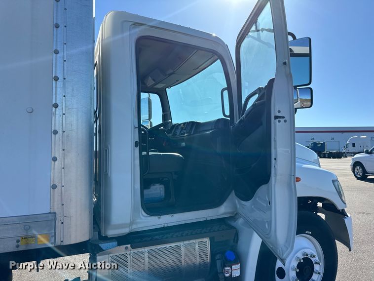 image for item LR9324 2018 Hino 268A box truck