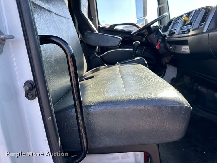 image for item LR9324 2018 Hino 268A box truck