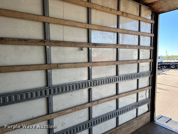 image for item LR9324 2018 Hino 268A box truck