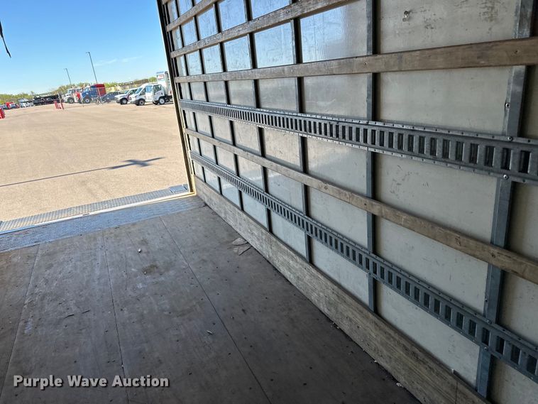 image for item LR9324 2018 Hino 268A box truck