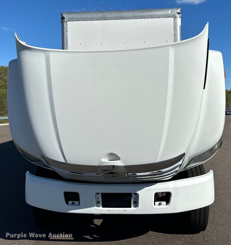 image for item LR9324 2018 Hino 268A box truck