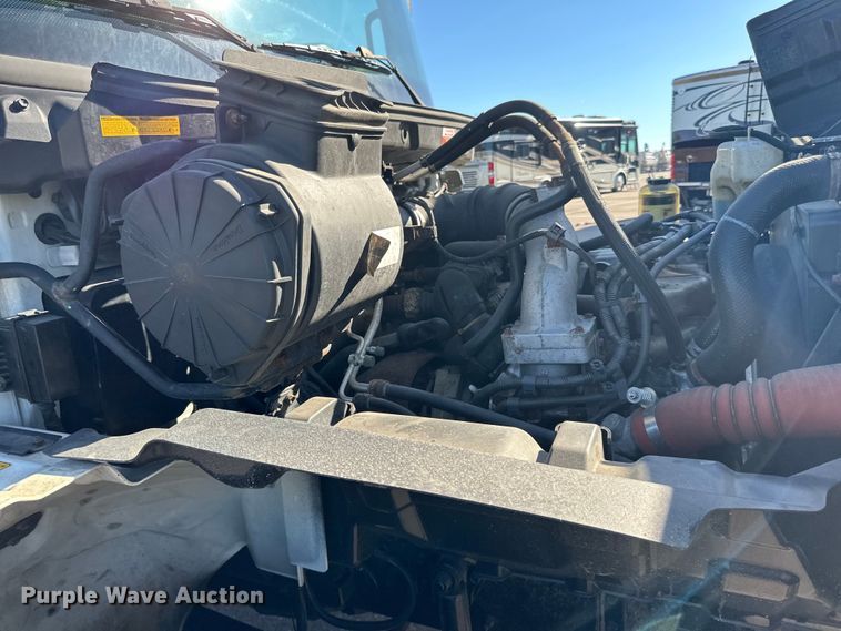 image for item LR9324 2018 Hino 268A box truck