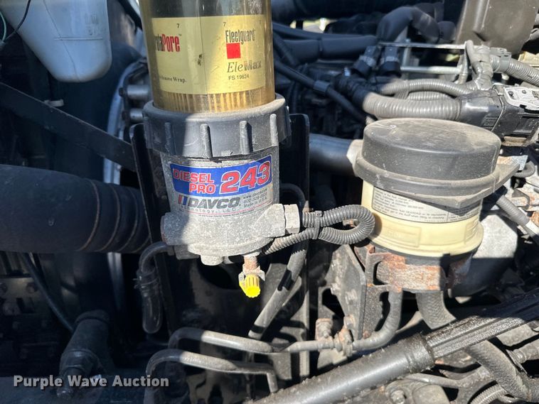 image for item LR9324 2018 Hino 268A box truck