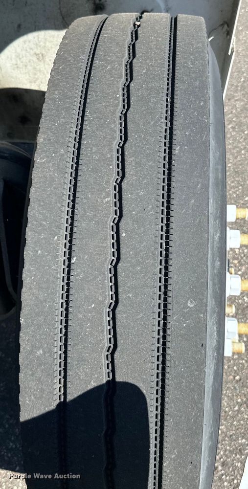 image for item LR9324 2018 Hino 268A box truck