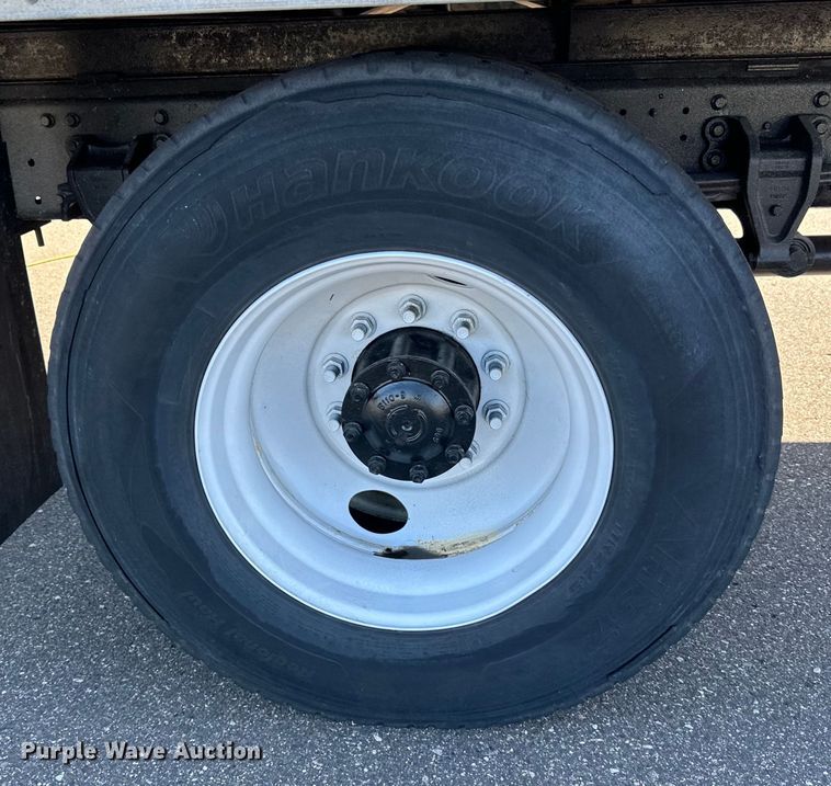 image for item LR9324 2018 Hino 268A box truck