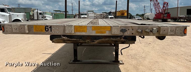 image for item LU9901 2000 Utility Trailer FS2CHA flatbed trailer