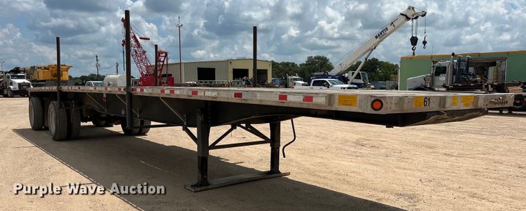 image for item LU9901 2000 Utility Trailer FS2CHA flatbed trailer