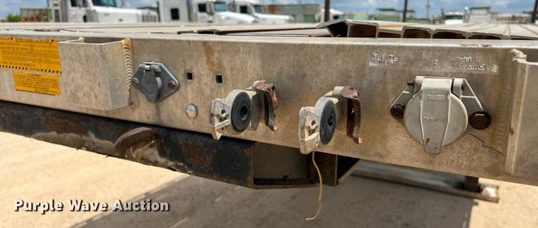 image for item LU9901 2000 Utility Trailer FS2CHA flatbed trailer