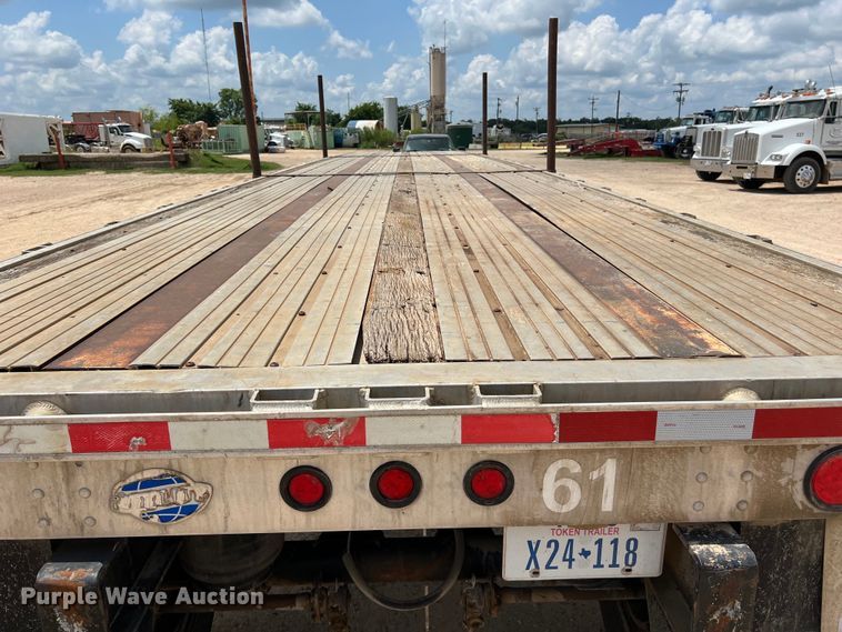 image for item LU9901 2000 Utility Trailer FS2CHA flatbed trailer