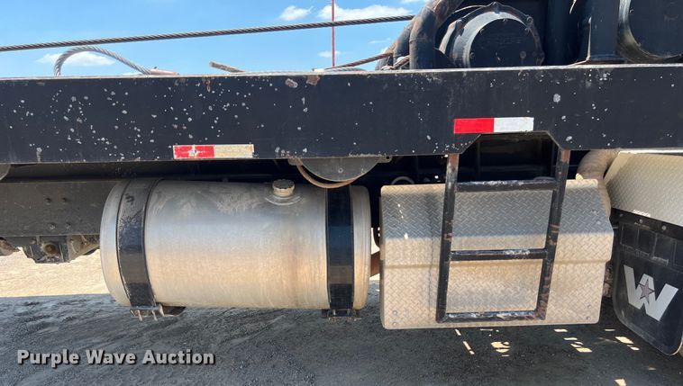 image for item LU9903 2013 Western Star 4900EX winch truck