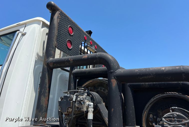 image for item LU9903 2013 Western Star 4900EX winch truck