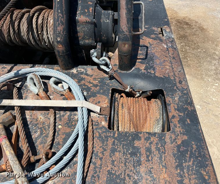 image for item LU9903 2013 Western Star 4900EX winch truck