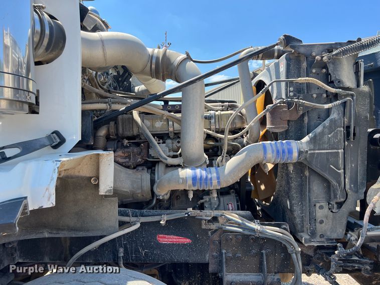 image for item LU9903 2013 Western Star 4900EX winch truck