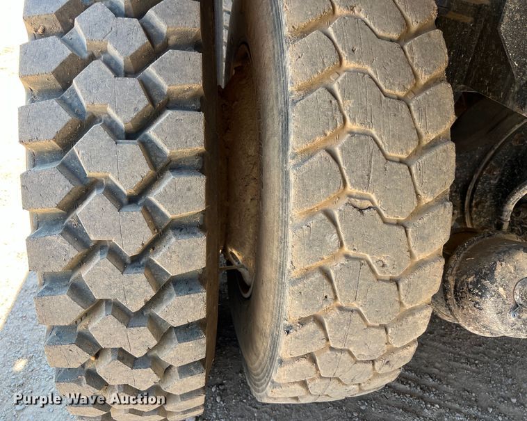 image for item LU9903 2013 Western Star 4900EX winch truck