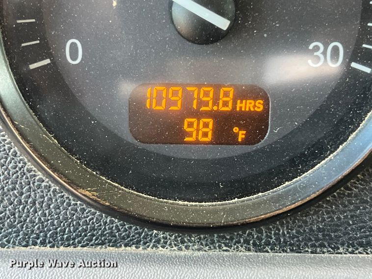 image for item LU9906 2018 Peterbilt 389 semi truck