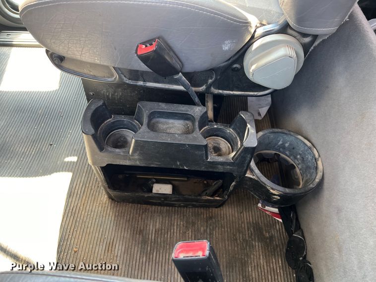 image for item LU9906 2018 Peterbilt 389 semi truck