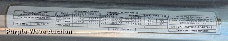 image for item LU9906 2018 Peterbilt 389 semi truck