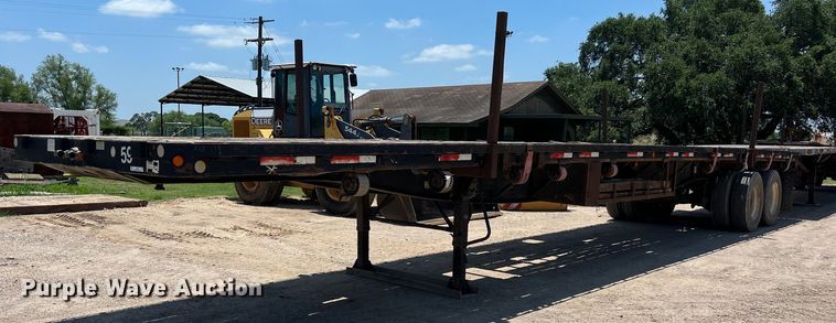 image for item LU9913 2005 Lufkin flatbed trailer