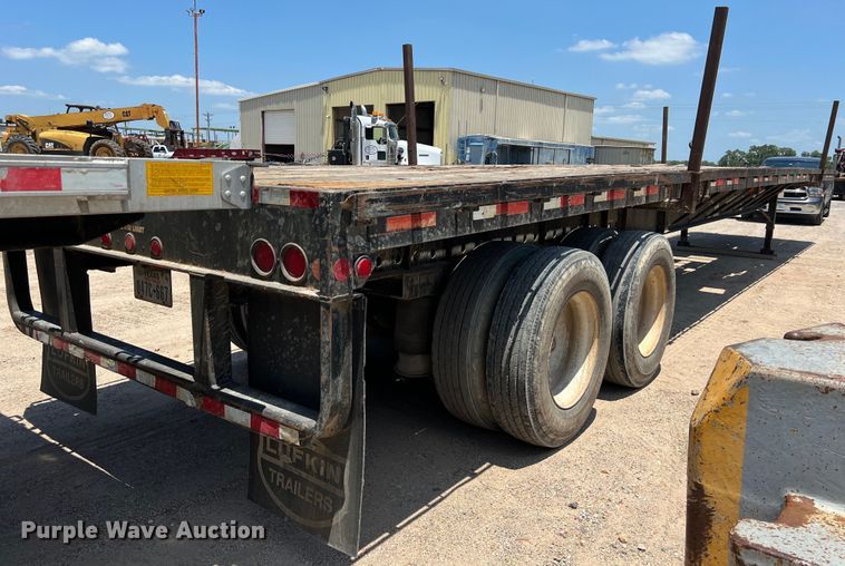 image for item LU9913 2005 Lufkin flatbed trailer