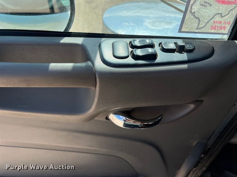 image for item LU9920 2018 Peterbilt 389 semi truck