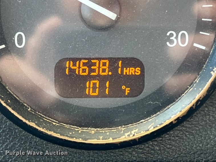 image for item LU9920 2018 Peterbilt 389 semi truck