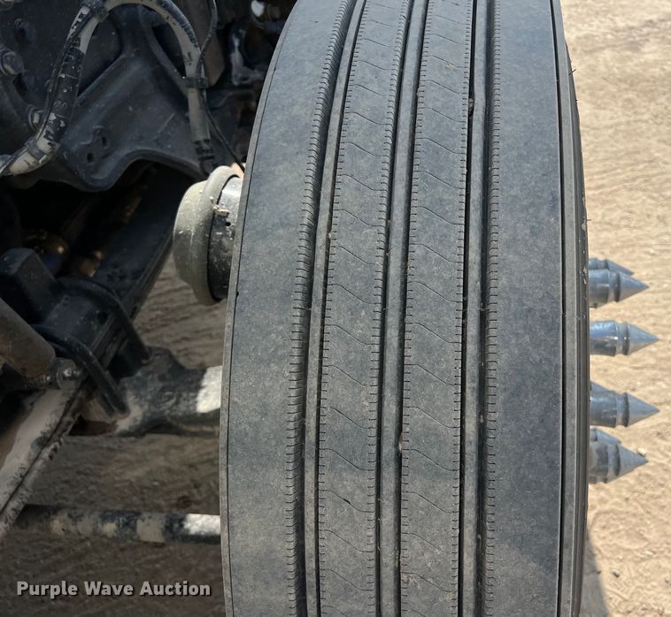 image for item LU9920 2018 Peterbilt 389 semi truck