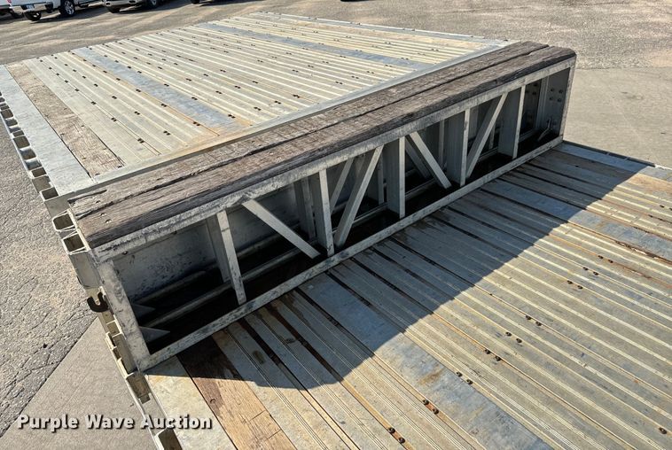 image for item MU9781 2013 Wilson AD-1080 drop deck equipment trailer