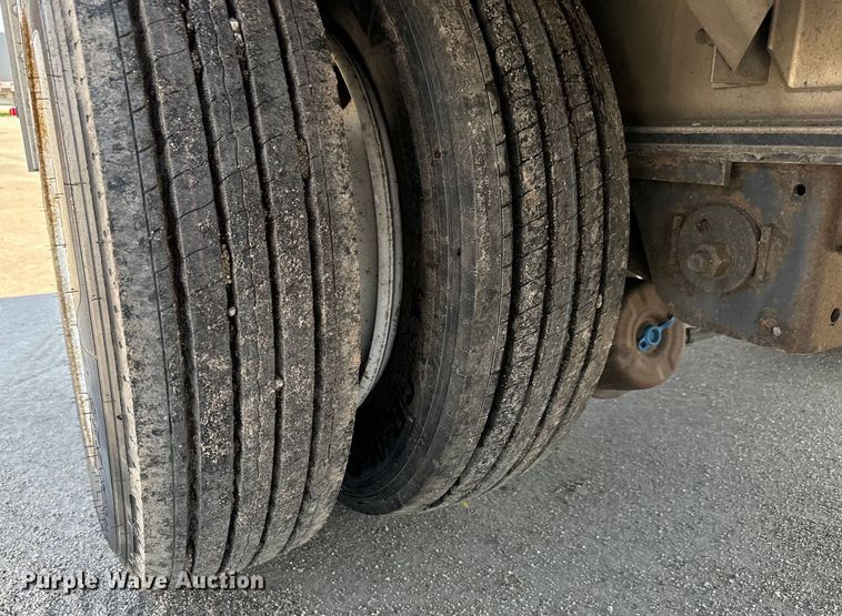 image for item MU9781 2013 Wilson AD-1080 drop deck equipment trailer