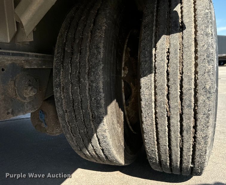 image for item MU9782 2013 Wilson AD-1080 drop deck equipment trailer