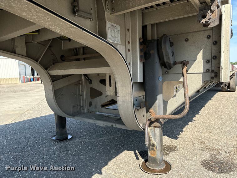 image for item MU9783 2013 Wilson AD-1080 drop deck equipment trailer