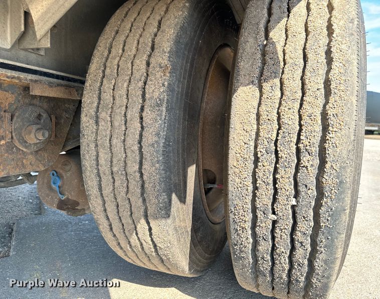 image for item MU9783 2013 Wilson AD-1080 drop deck equipment trailer