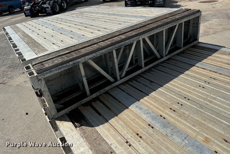 image for item MU9784 2013 Wilson AD-1080 drop deck equipment trailer