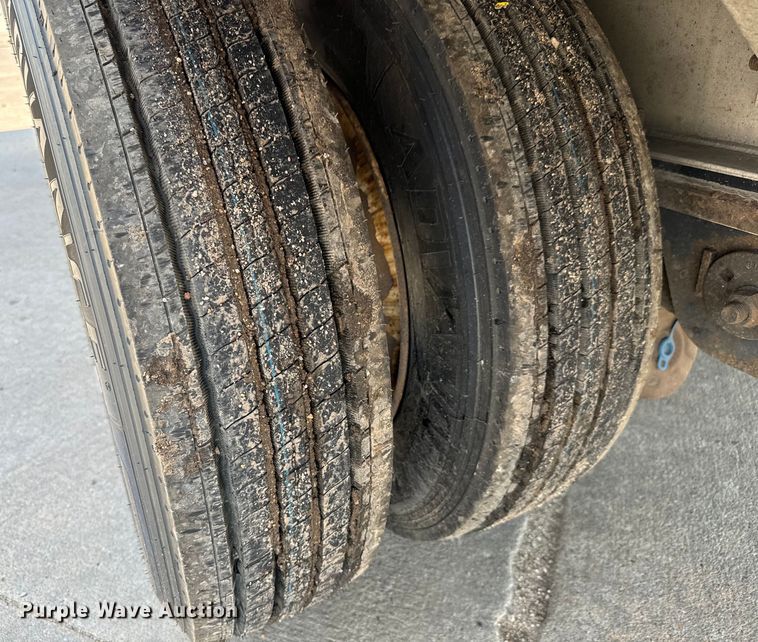 image for item MU9784 2013 Wilson AD-1080 drop deck equipment trailer