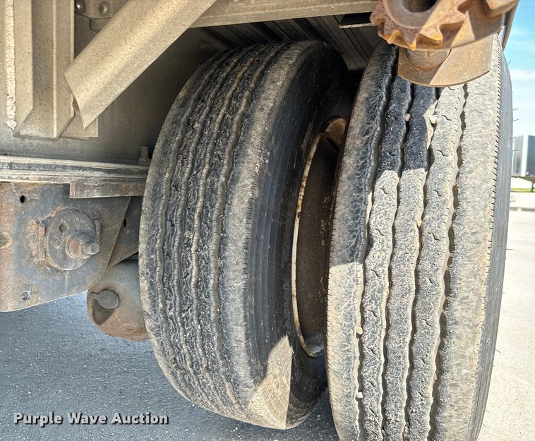 image for item MU9784 2013 Wilson AD-1080 drop deck equipment trailer