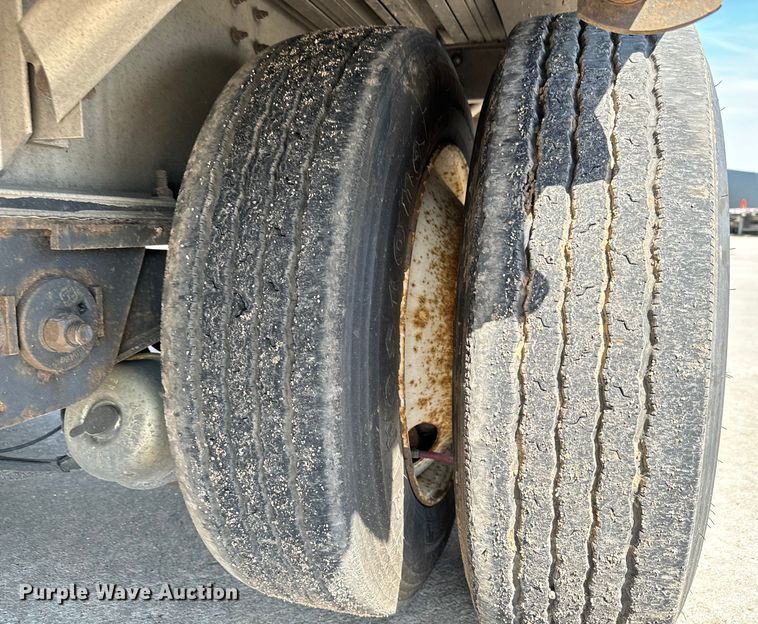 image for item MU9784 2013 Wilson AD-1080 drop deck equipment trailer