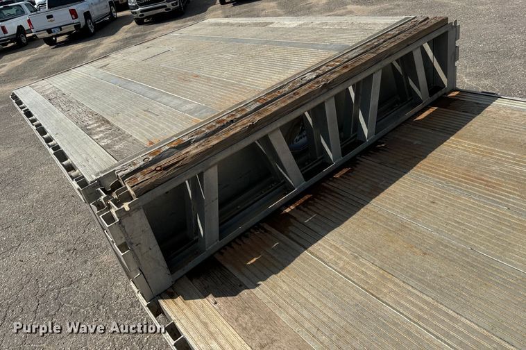 image for item MU9785 2014 MAC drop deck equipment trailer
