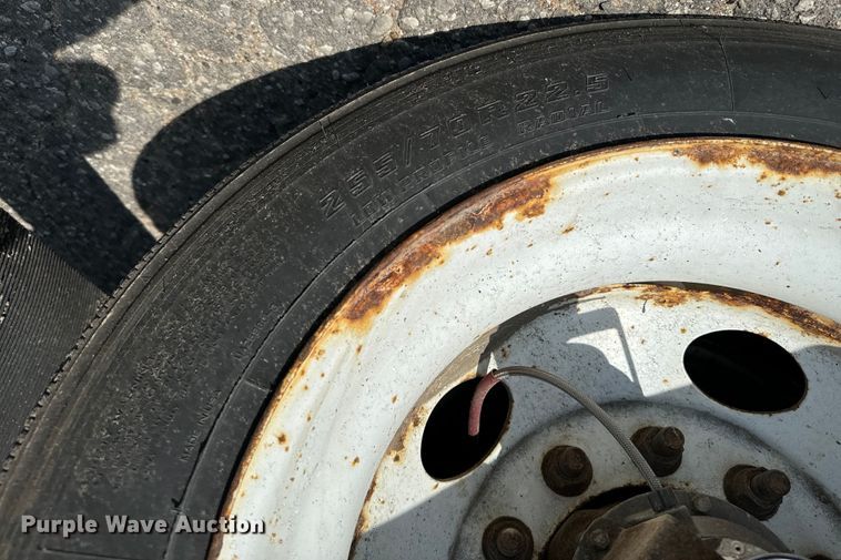 image for item MU9785 2014 MAC drop deck equipment trailer