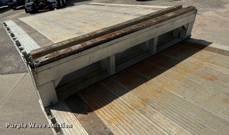 image for item MU9787 2014 MAC drop deck equipment trailer