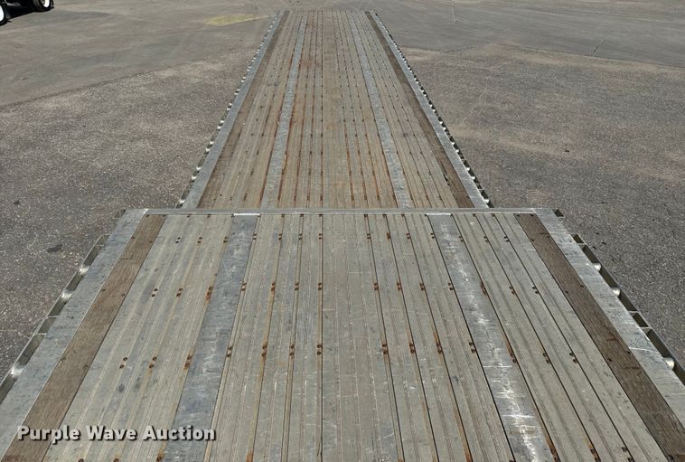 image for item MU9788 2013 Wilson AD-1080 drop deck equipment trailer