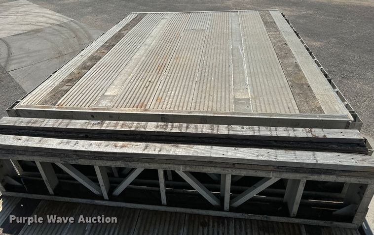 image for item MU9789 2014 MAC drop deck equipment trailer