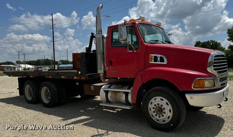 image for item MU9836 2007 Sterling  L-Line rollback truck