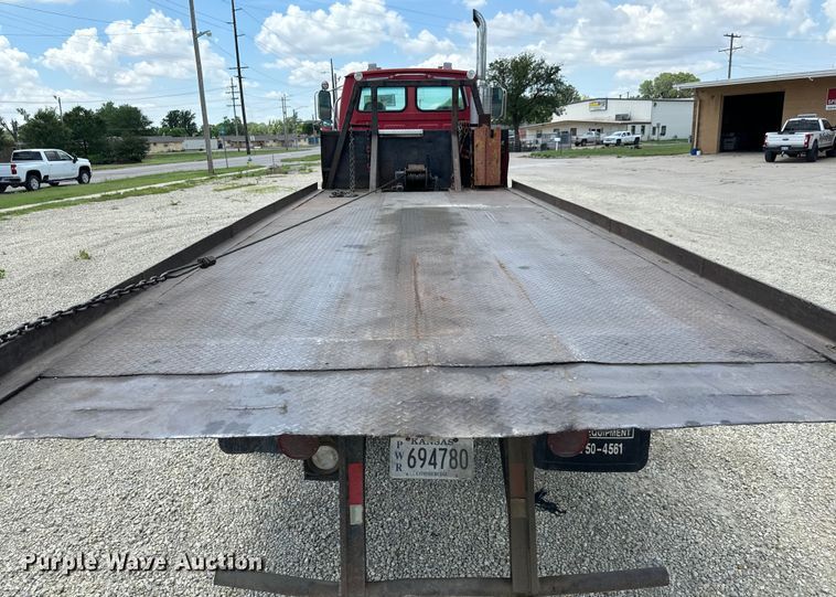 image for item MU9836 2007 Sterling  L-Line rollback truck