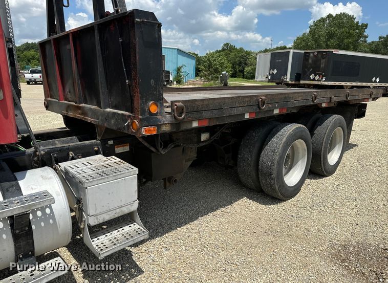 image for item MU9836 2007 Sterling  L-Line rollback truck