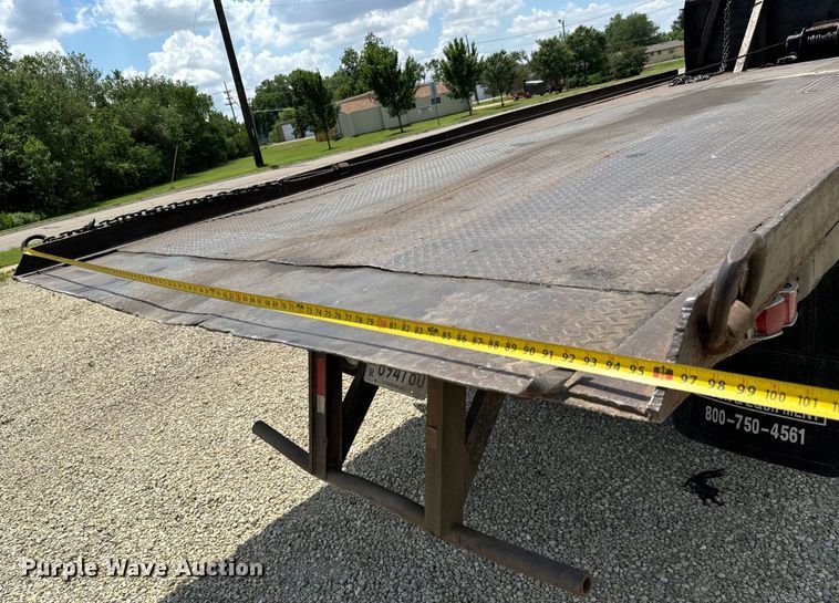 image for item MU9836 2007 Sterling  L-Line rollback truck