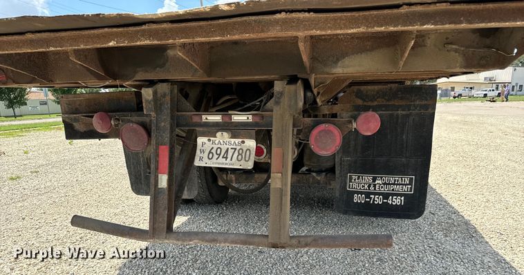 image for item MU9836 2007 Sterling  L-Line rollback truck