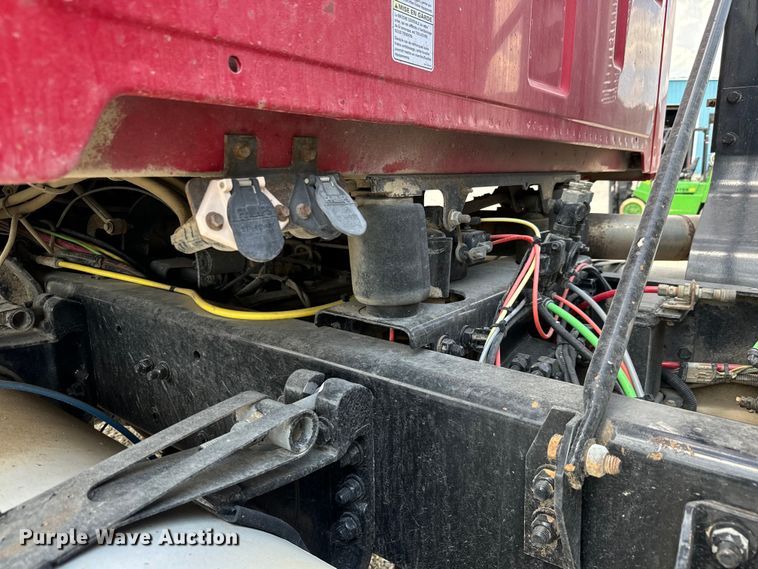 image for item MU9836 2007 Sterling  L-Line rollback truck