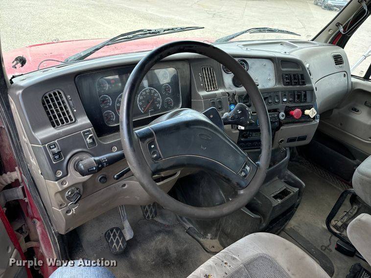 image for item MU9836 2007 Sterling  L-Line rollback truck