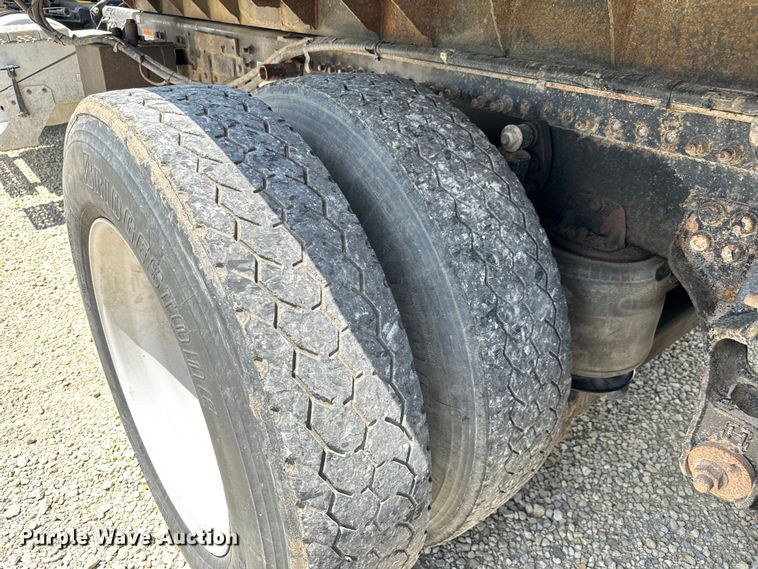 image for item MU9836 2007 Sterling  L-Line rollback truck